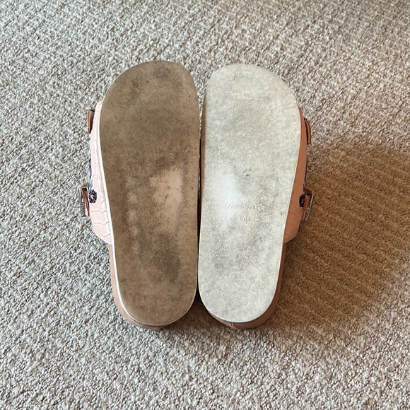 Donald Pliner leather floral slide sandals - Picture 6 of 10